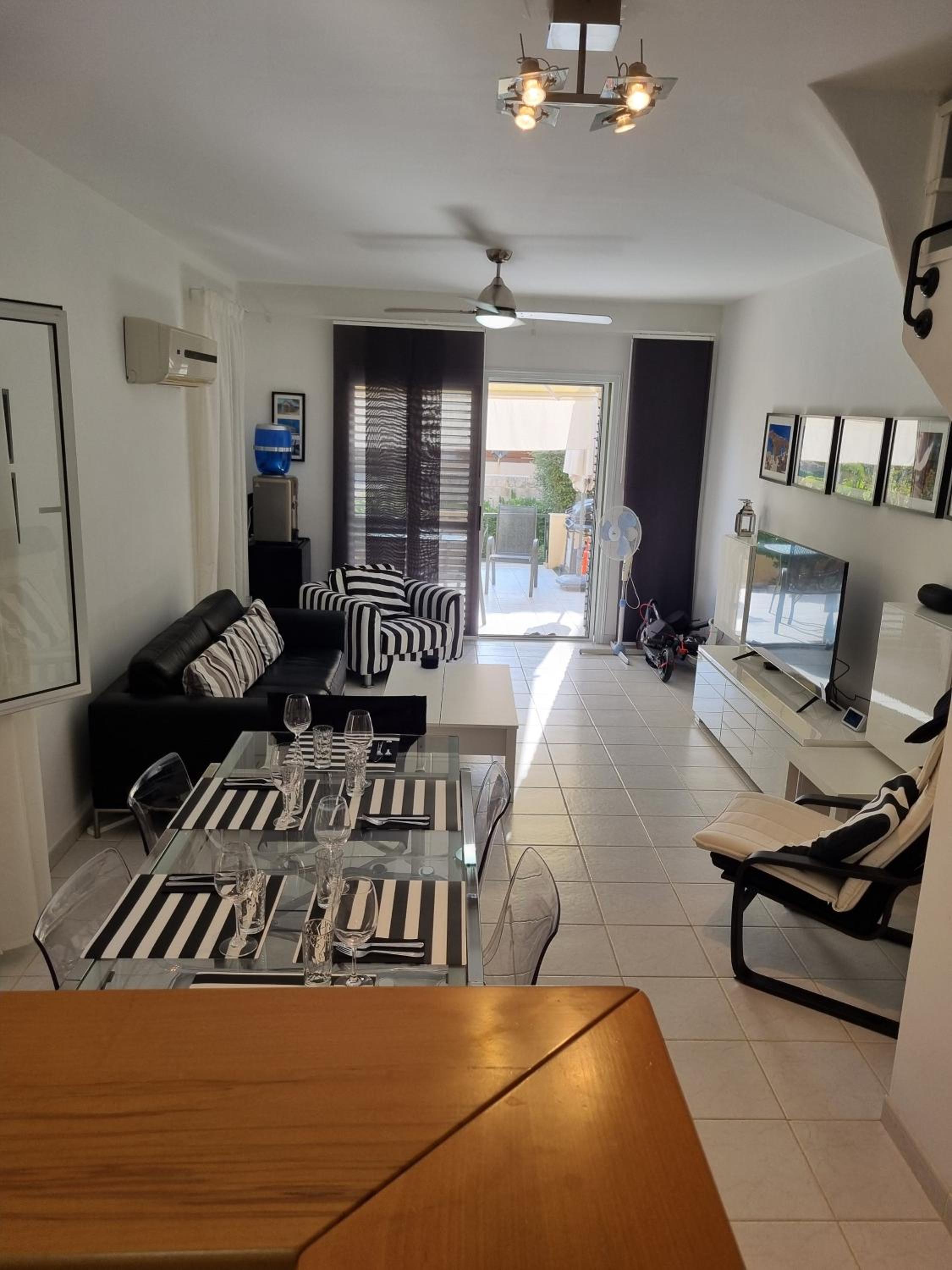 Cyprus Townhouse Pool Patio Aircon Free Parking