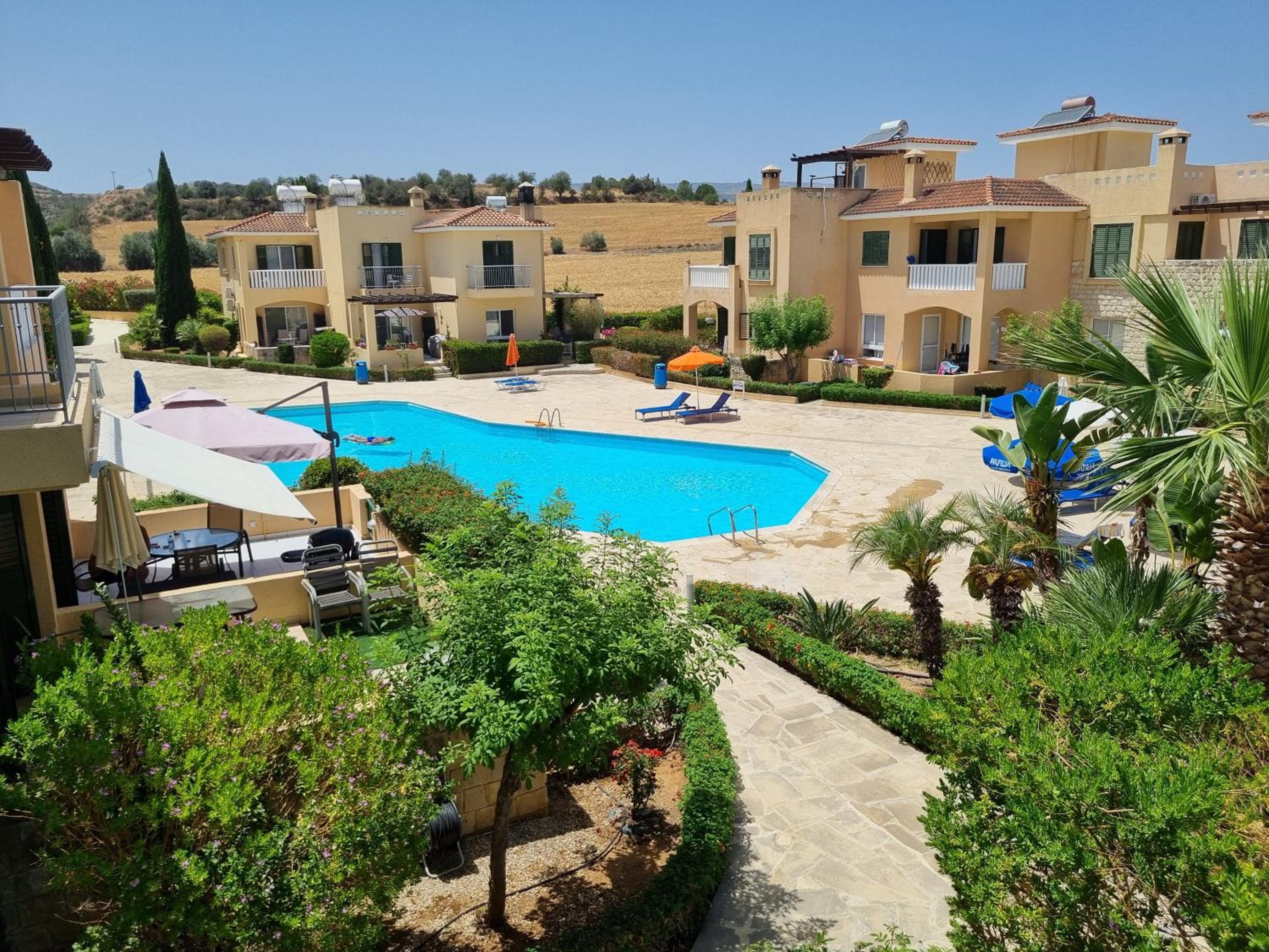 Cyprus Townhouse Pool Patio Aircon Free Parking