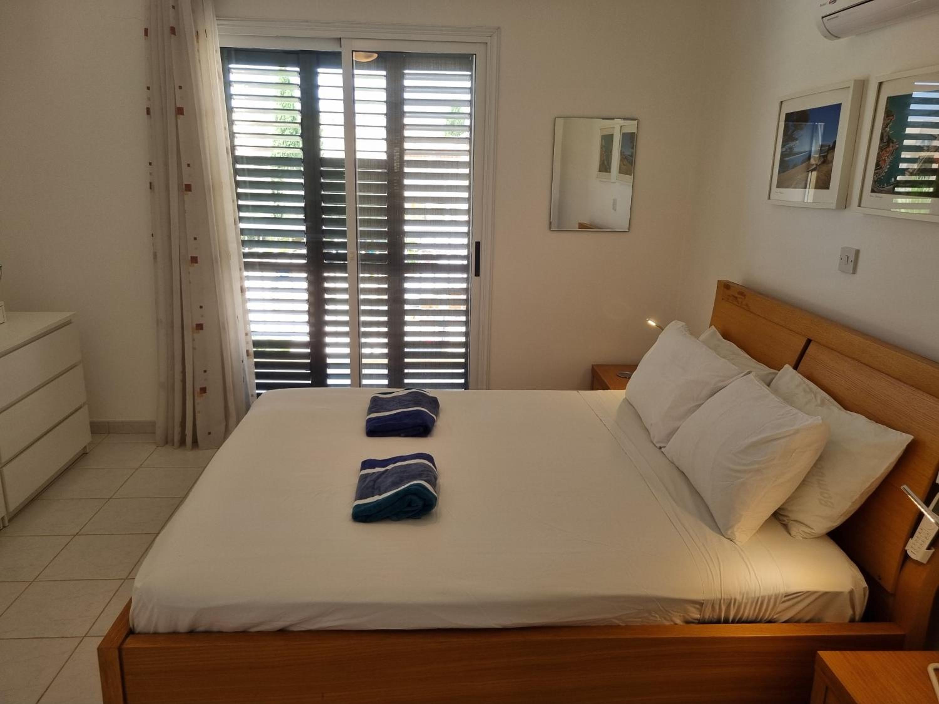Cyprus Townhouse Pool Patio Aircon Free Parking