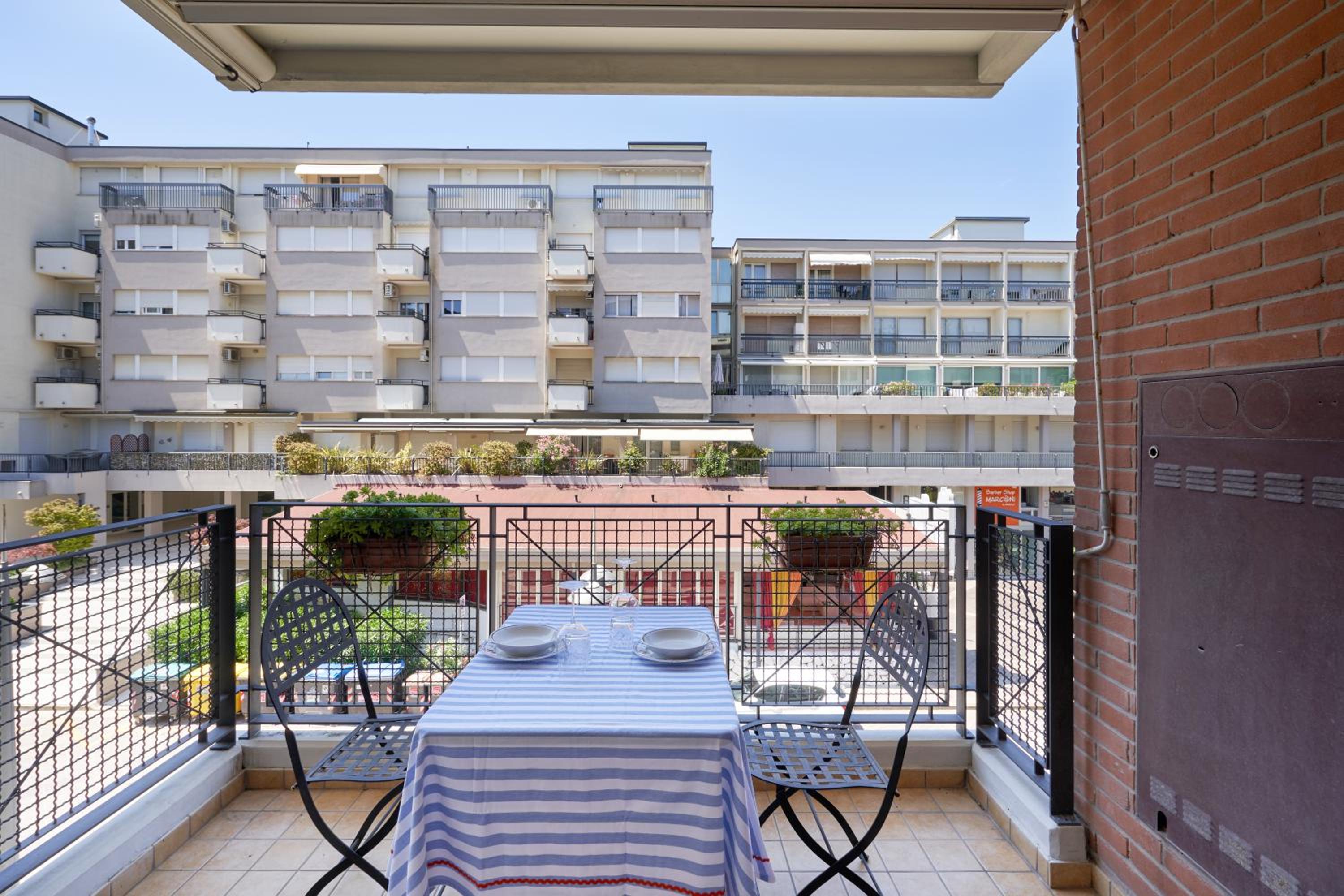 APPARTAMENTO MARCONI B2 view 4