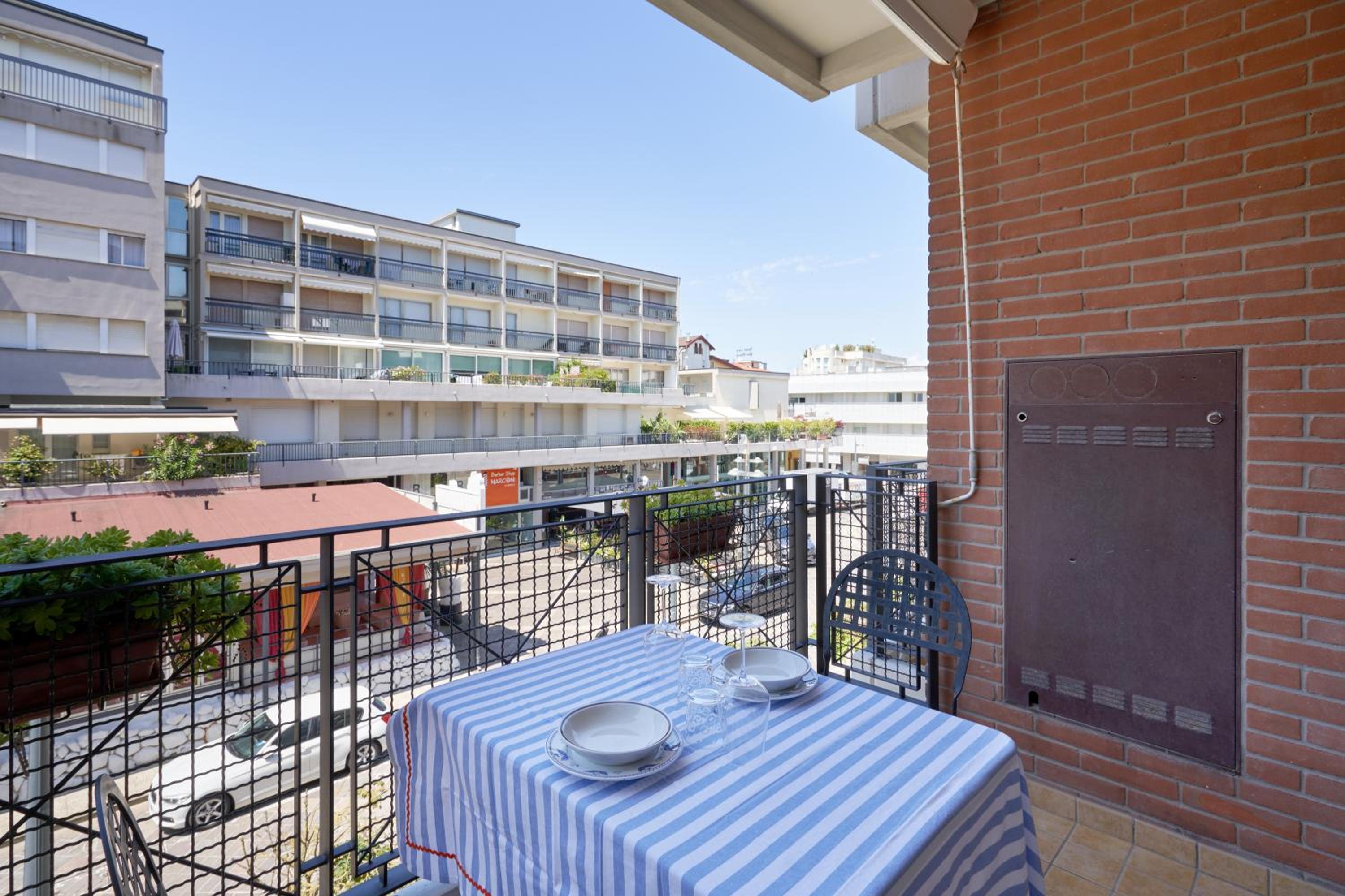 APPARTAMENTO MARCONI B2 view 3
