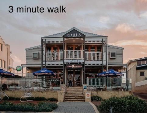 Inviting Seaside Abode