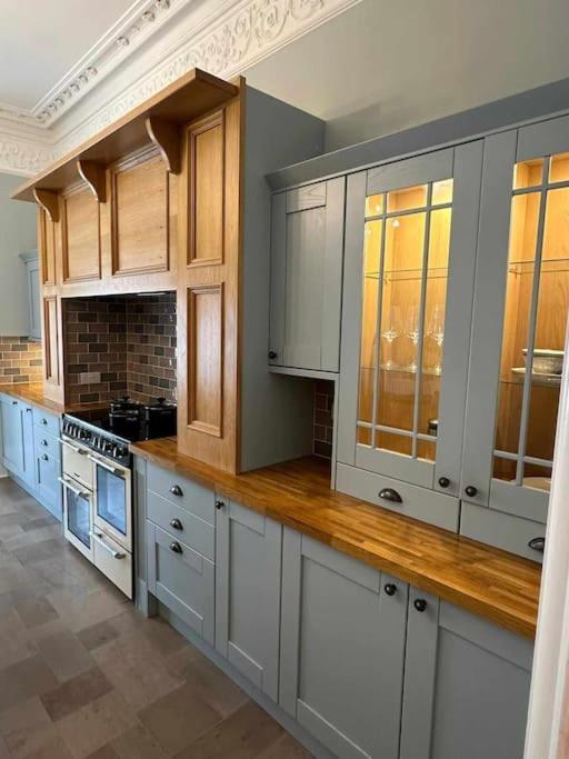 Romantic apartment in idyllic town view 4
