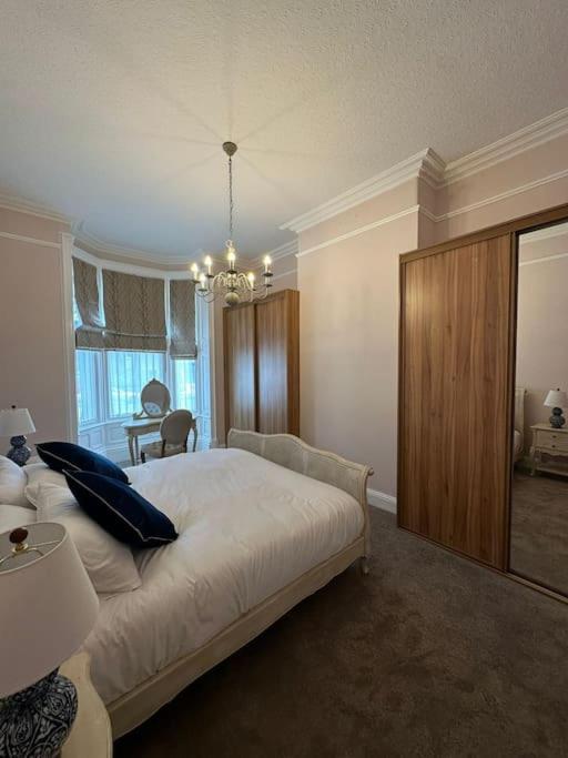 Romantic apartment in idyllic town view 2