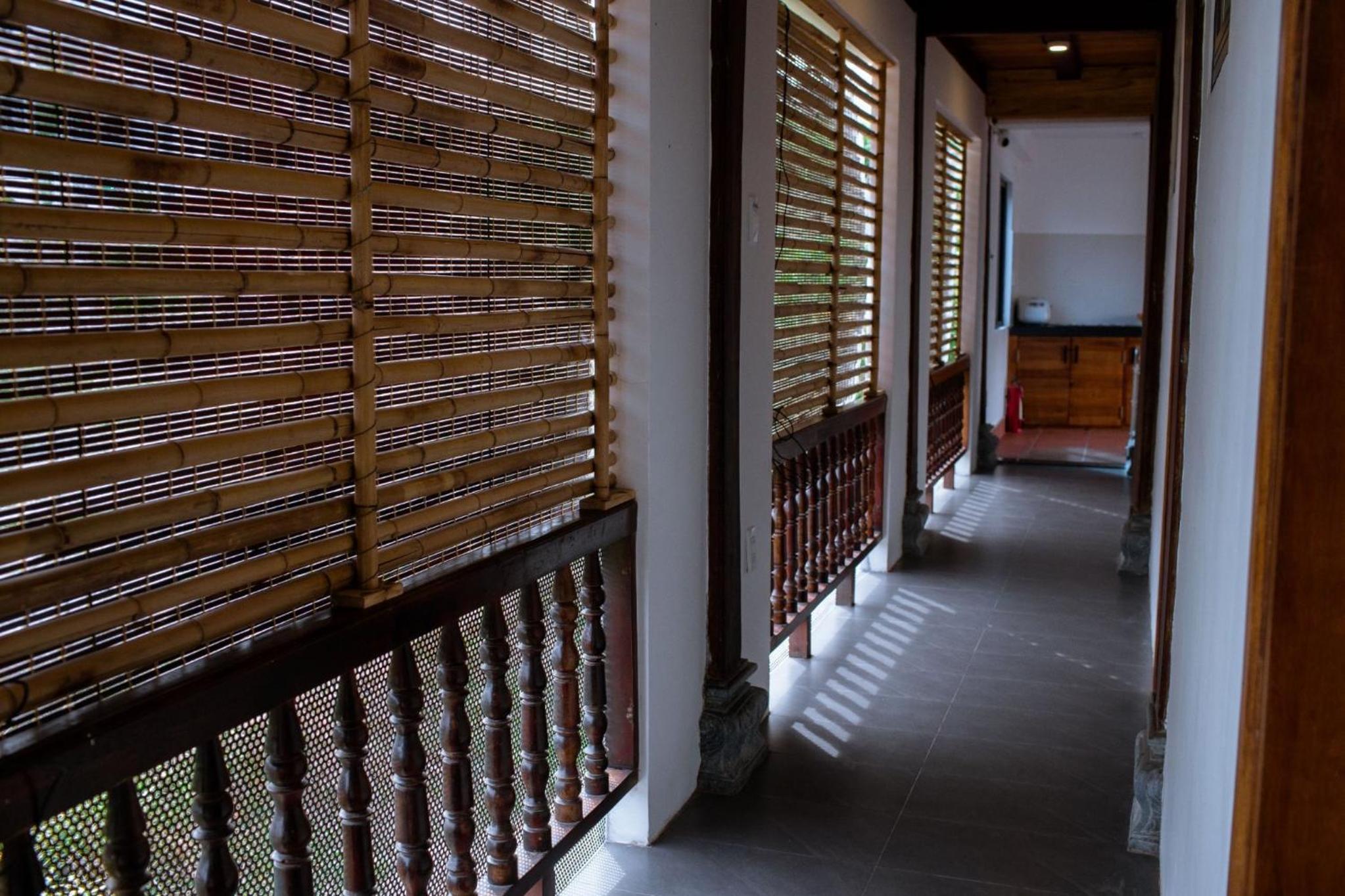 Photo 103