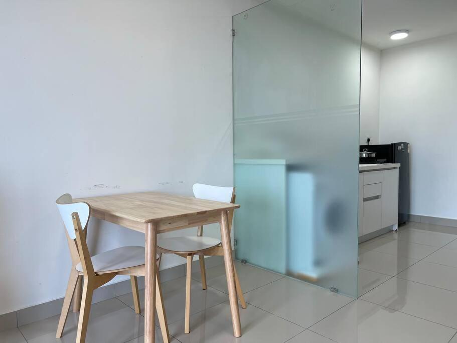 White Suite at Trefoil Setia Alam photo 3