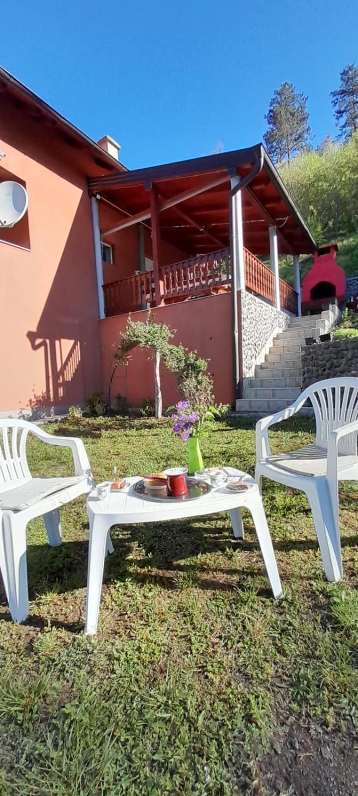Vikendica za odmor Krivaja sa privatnom plažom
