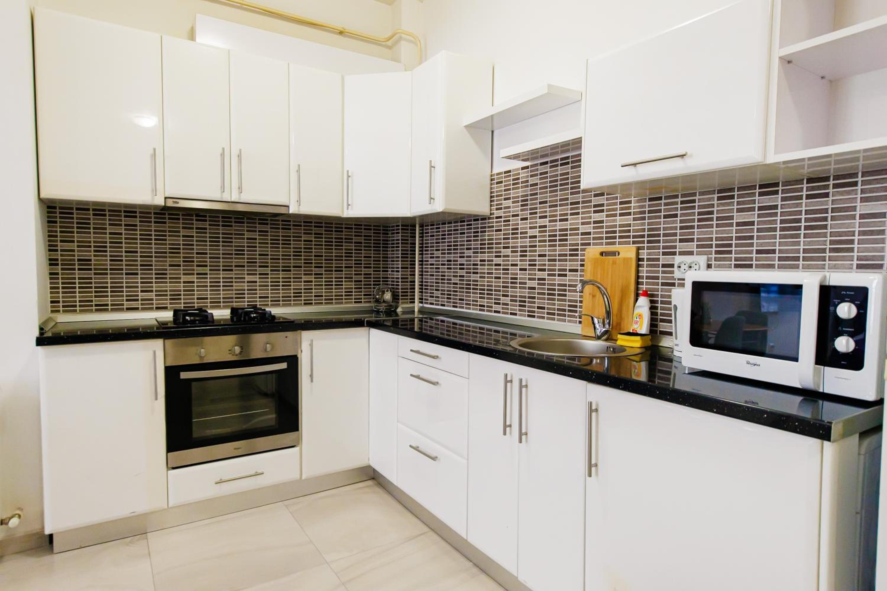 DEKO Apartments & Studios Near Palas Mall - Parking Option, photo 93