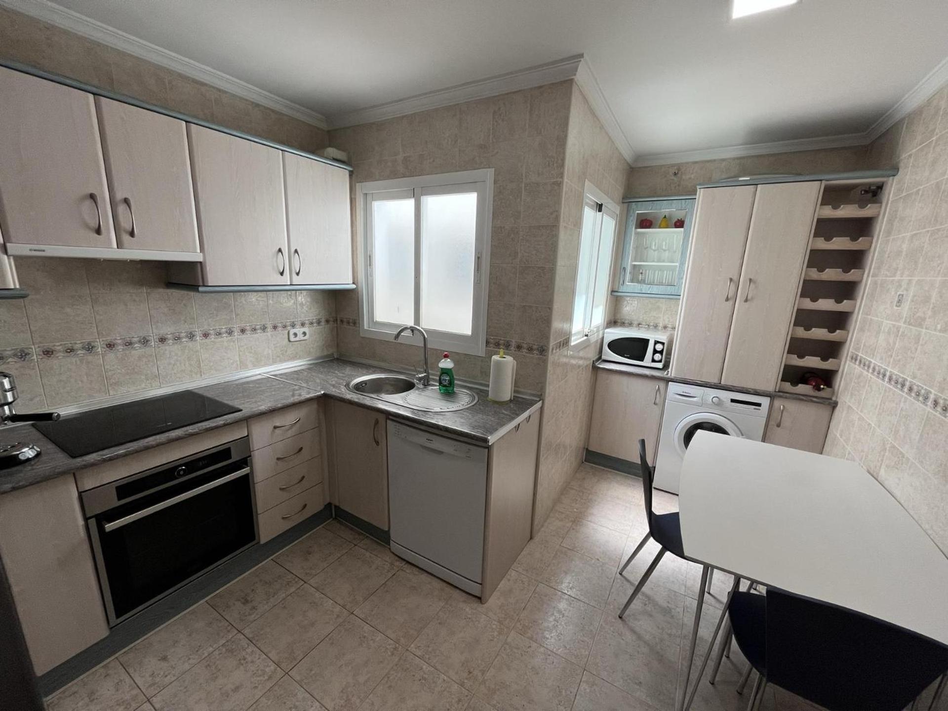 Prime location 2 Bed Apartment in Nueva Andalucia view 5