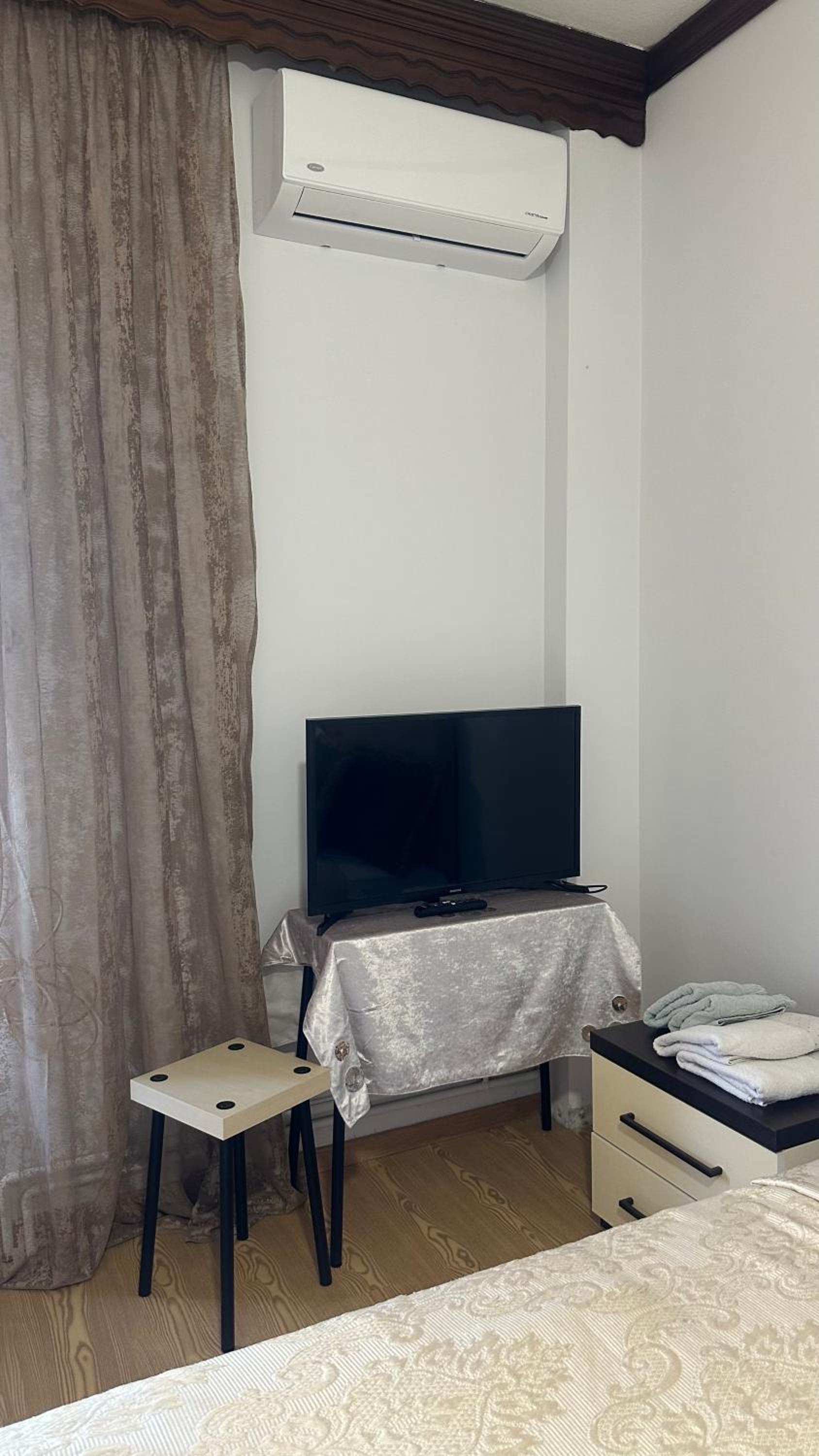 Studio Greek Mansion