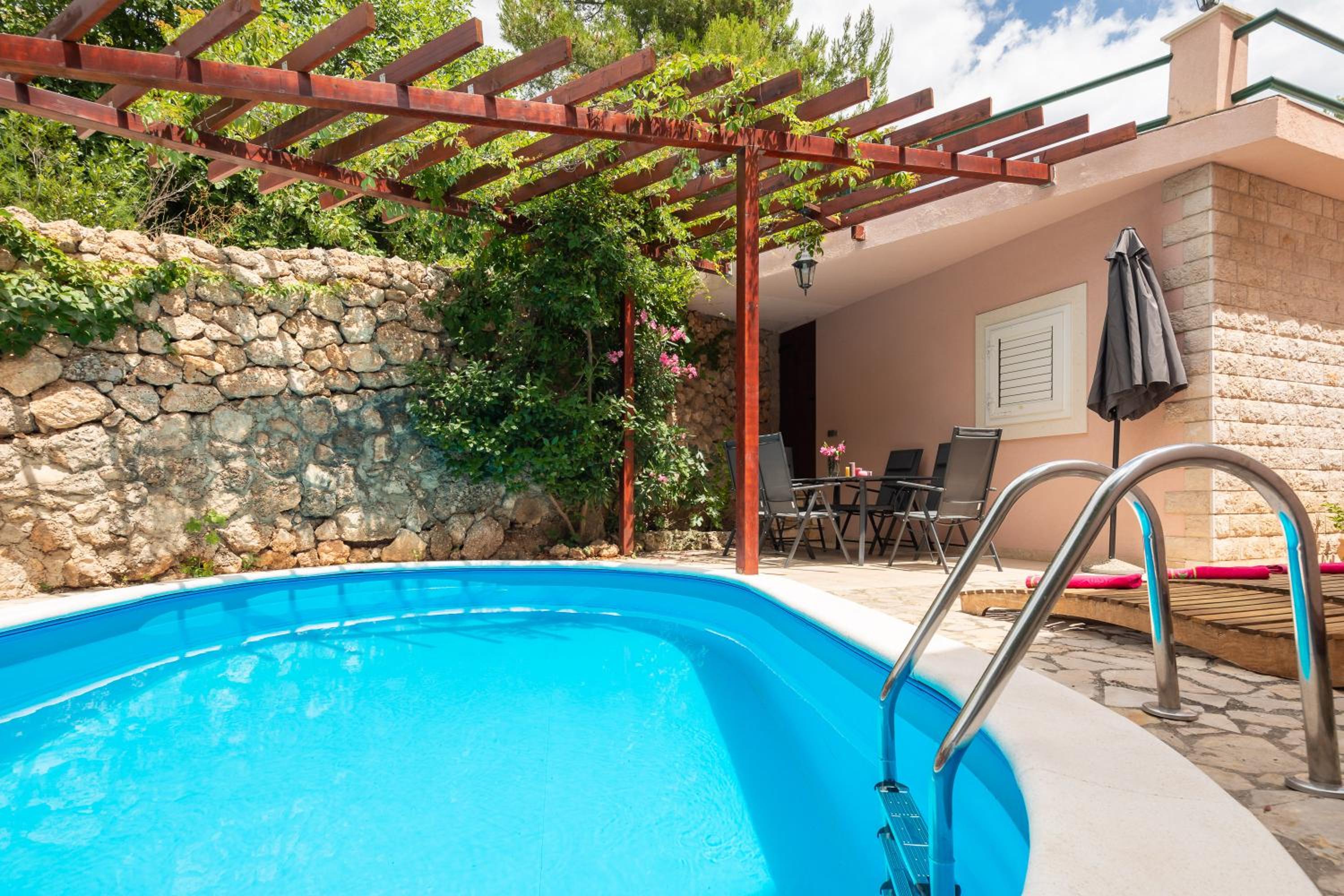 Villa Eden - Private Beachfront House with Pool