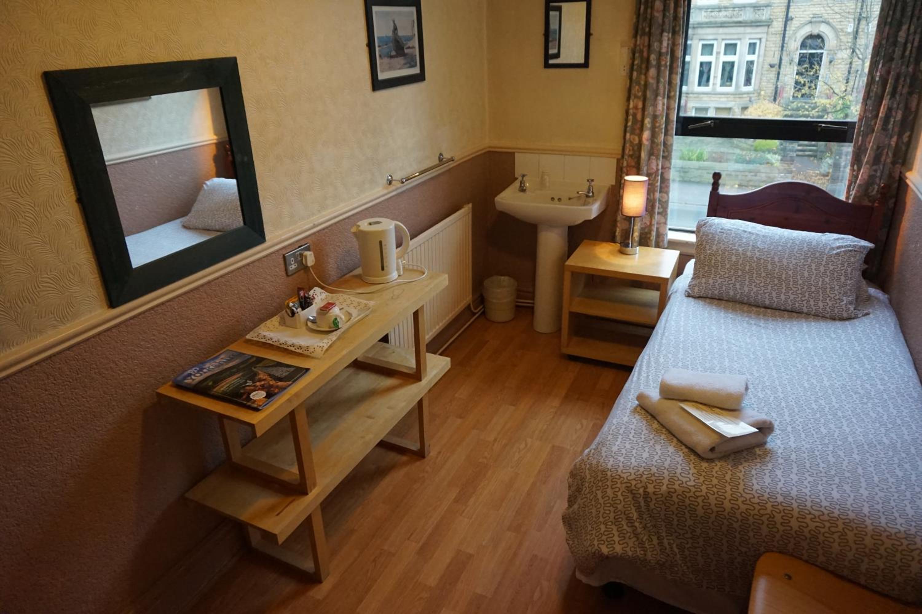 The Boundary Hotel - B&B
