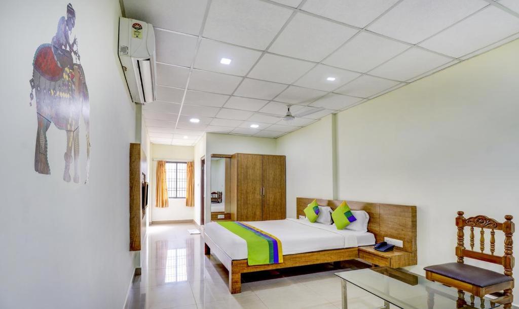 Hotel Pra,tham inn & resorts view 2