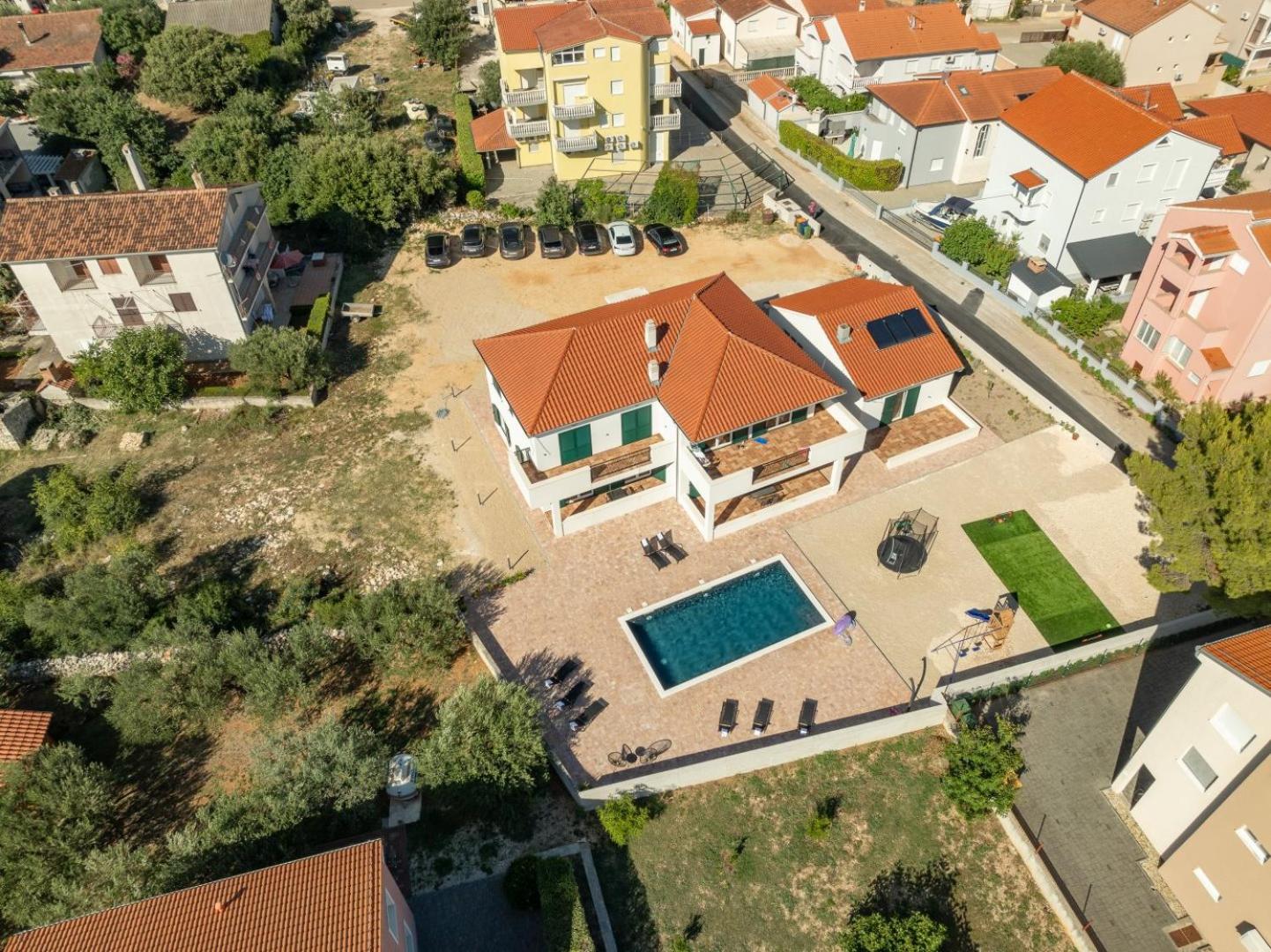 CROWONDER Apartaments Lucija