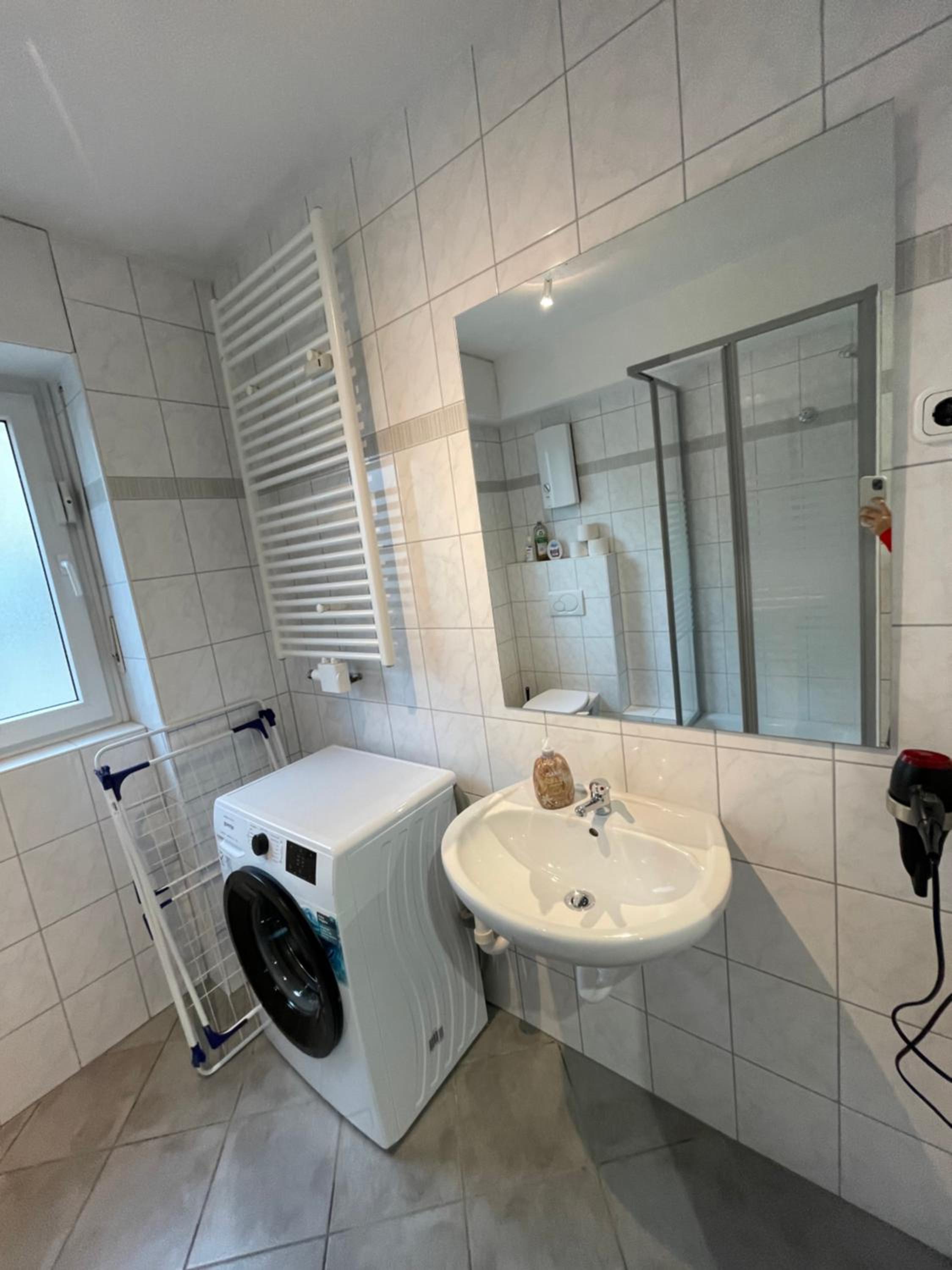 Bochum Vacations - Moderne Monteurswohnung Bochum nahe der Autobahn - Property Image 2