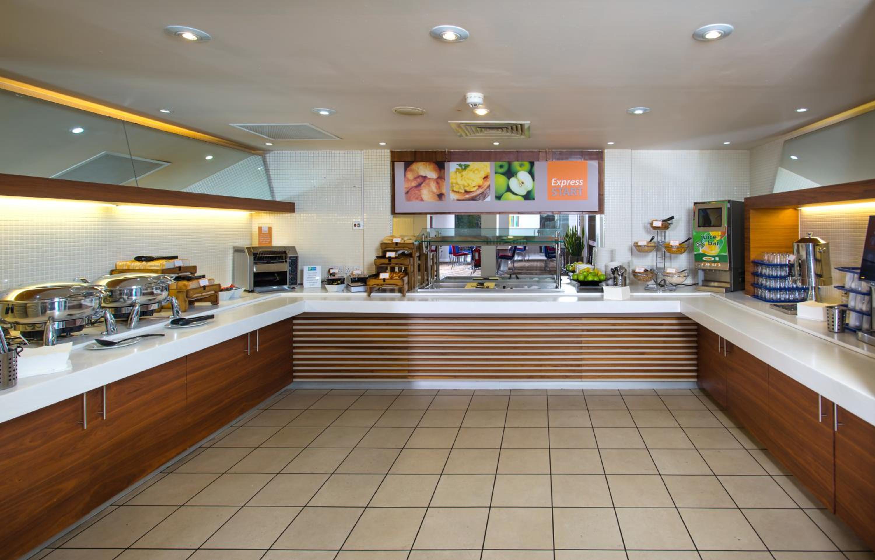 Stevenage Vacations - Holiday Inn Express Stevenage, an IHG Hotel - Property Image 5