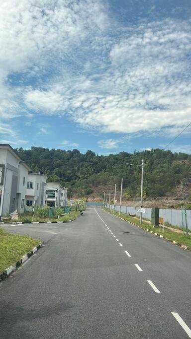 Weekly Rent Home Nearby Sultan Abdul Halim Airport photo 3