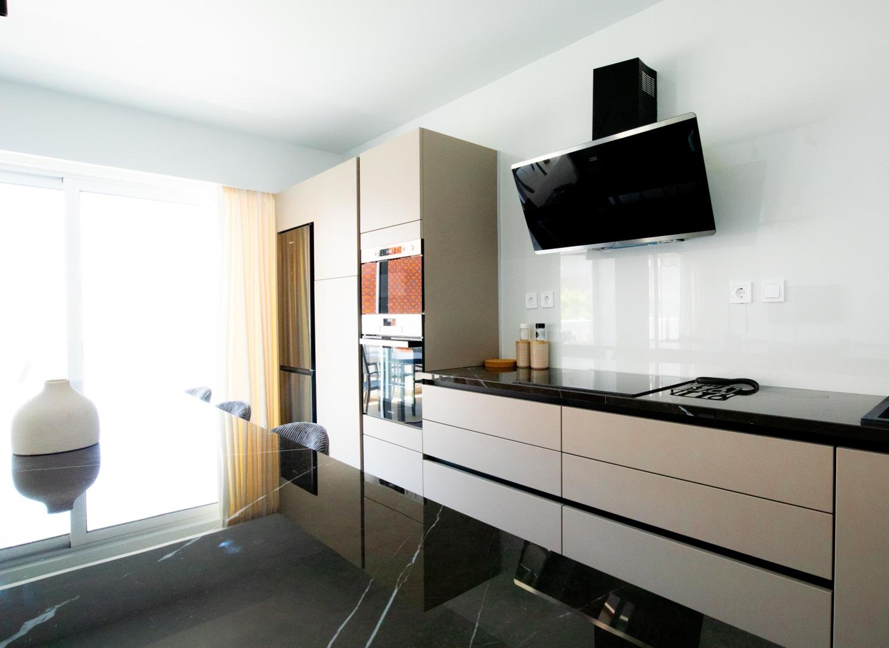 Mairyloy city luxury apartment