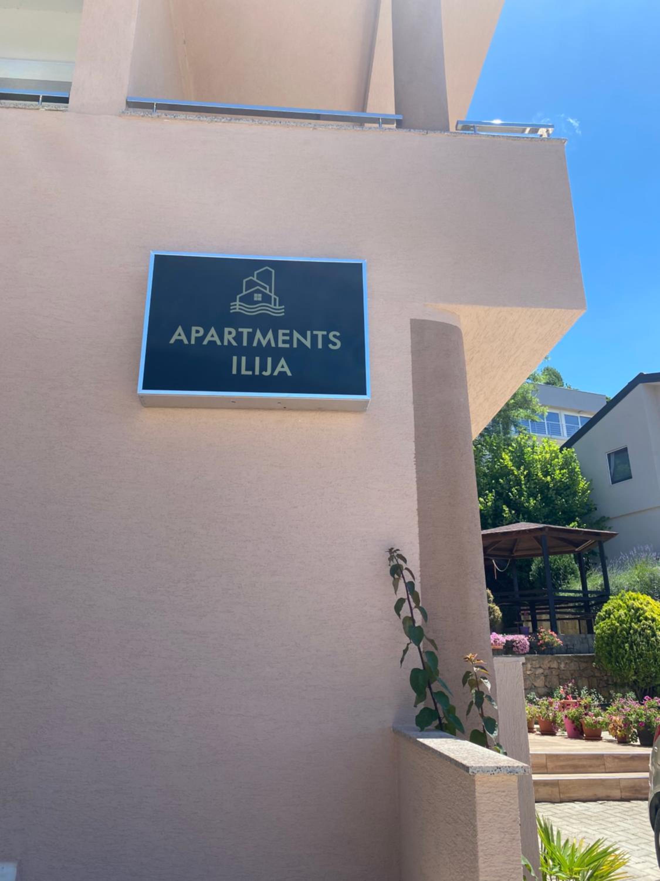 Apartments Ilija