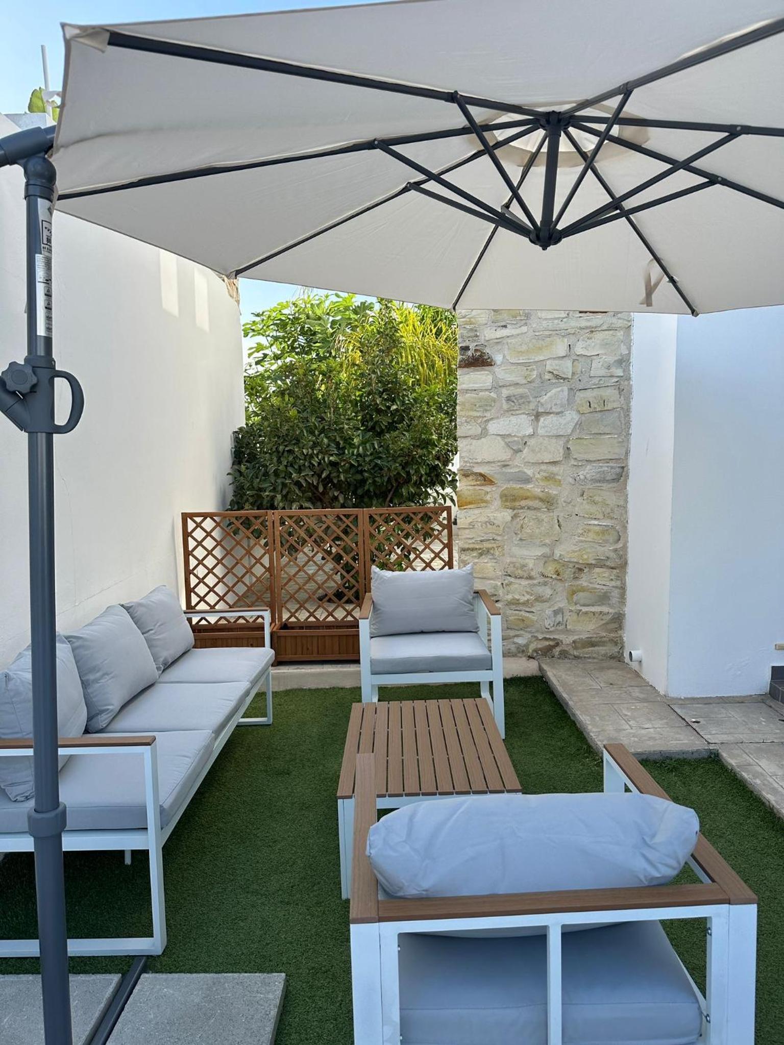Haus 2 Schlafzimmer und Pool