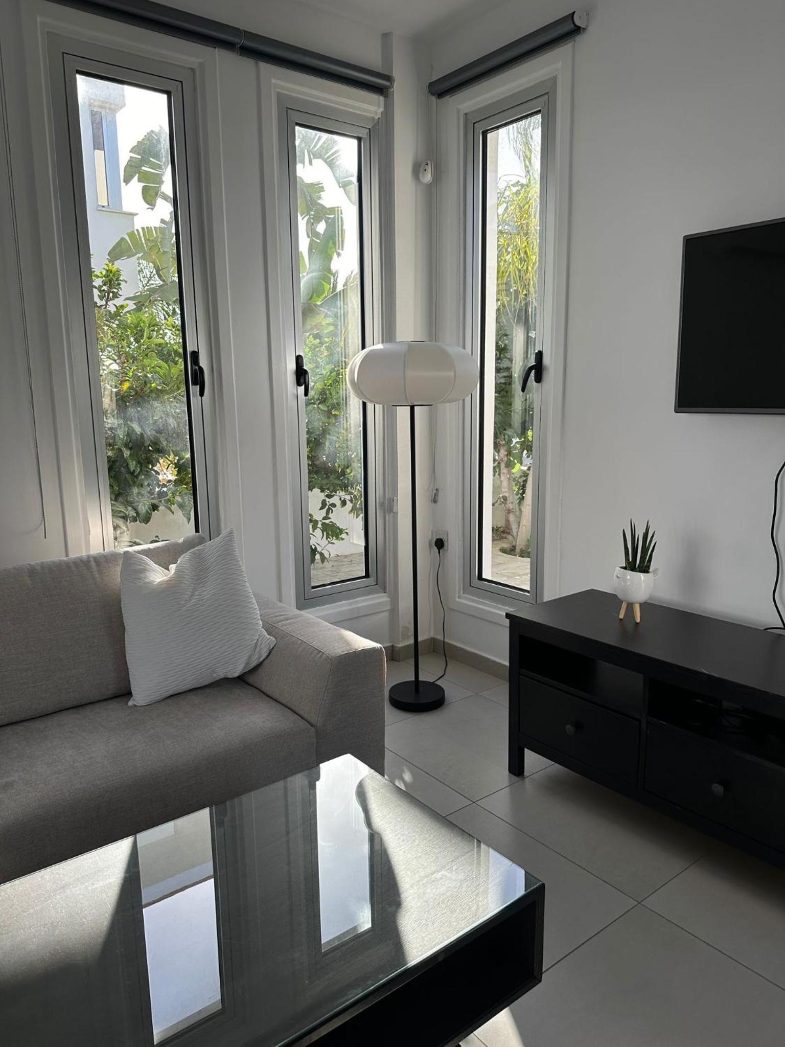 Haus 2 Schlafzimmer und Pool