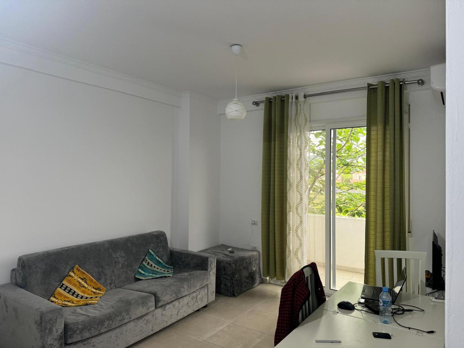 Aurora Apartment in Lalzi Bay