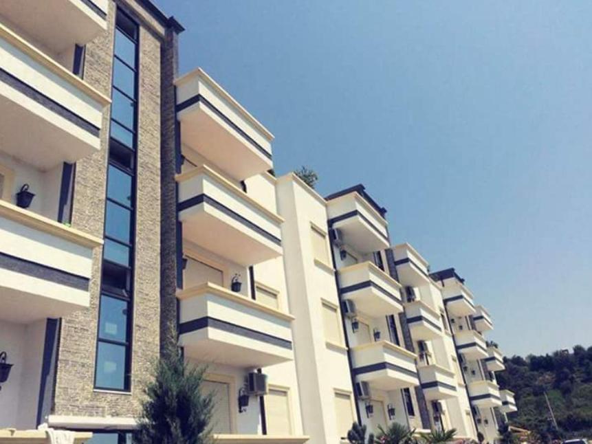 Aurora Apartment in Lalzi Bay