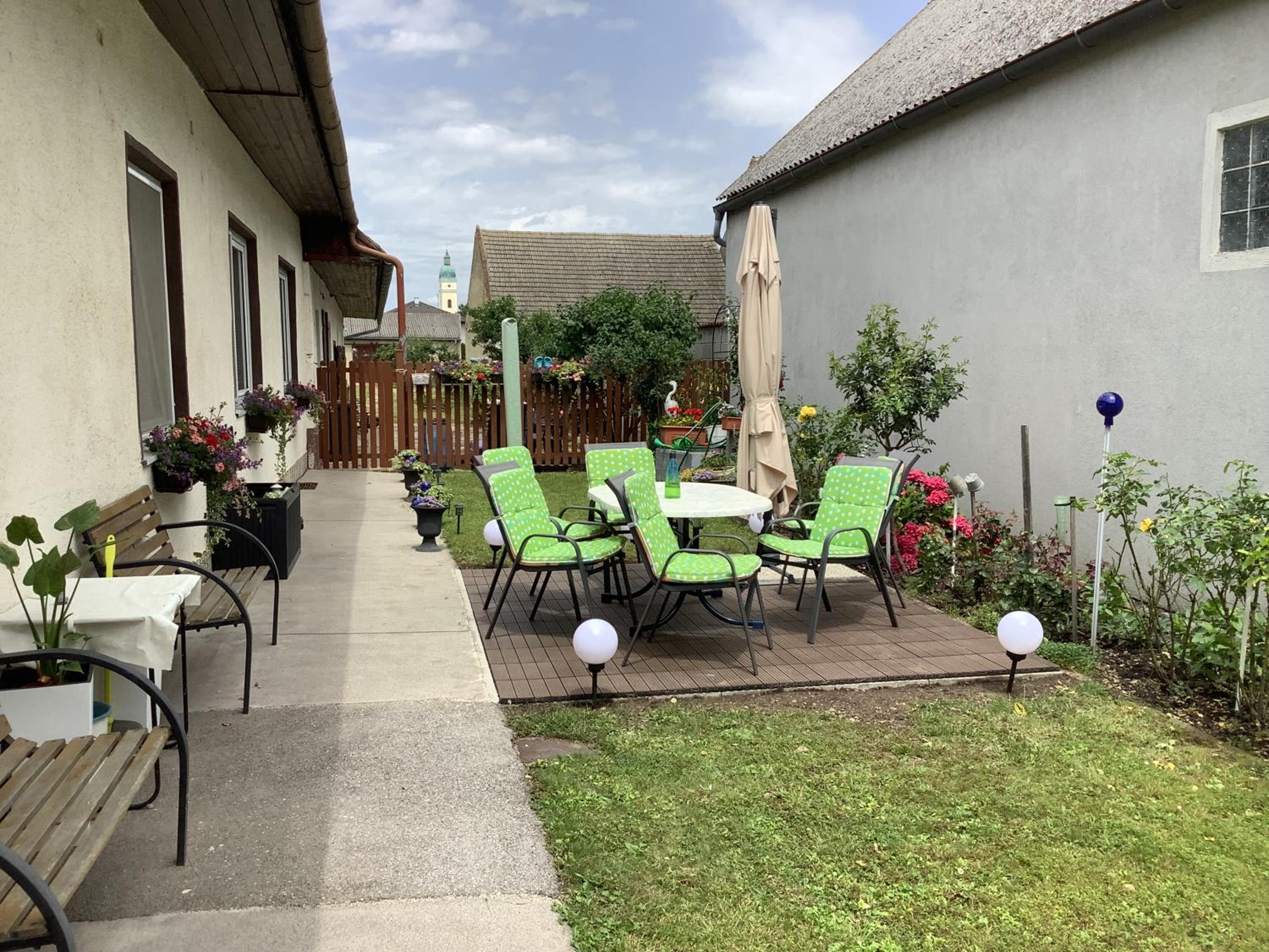 Photo 32