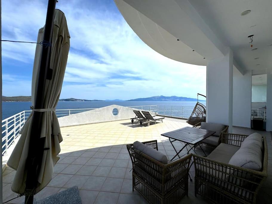 Seafront Oasis Luxury Apartment, with Sae View photo 2