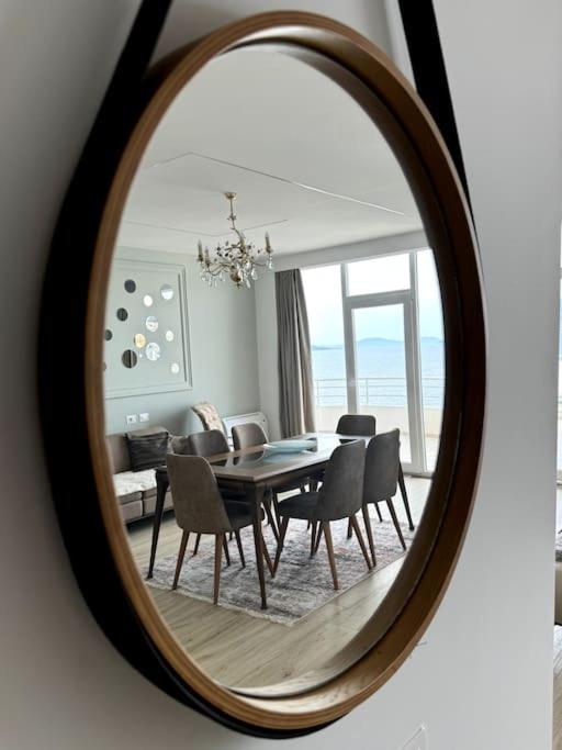 Seafront Oasis Luxury Apartment, with Sae View