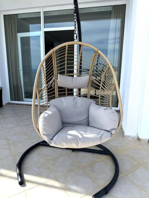 Seafront Oasis Luxury Apartment, with Sae View photo 5