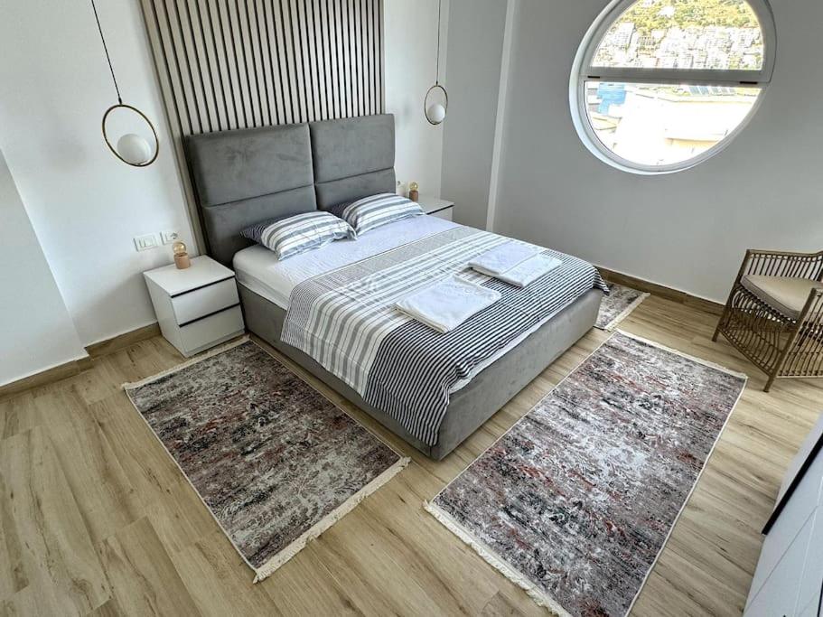 Seafront Oasis Luxury Apartment, with Sae View