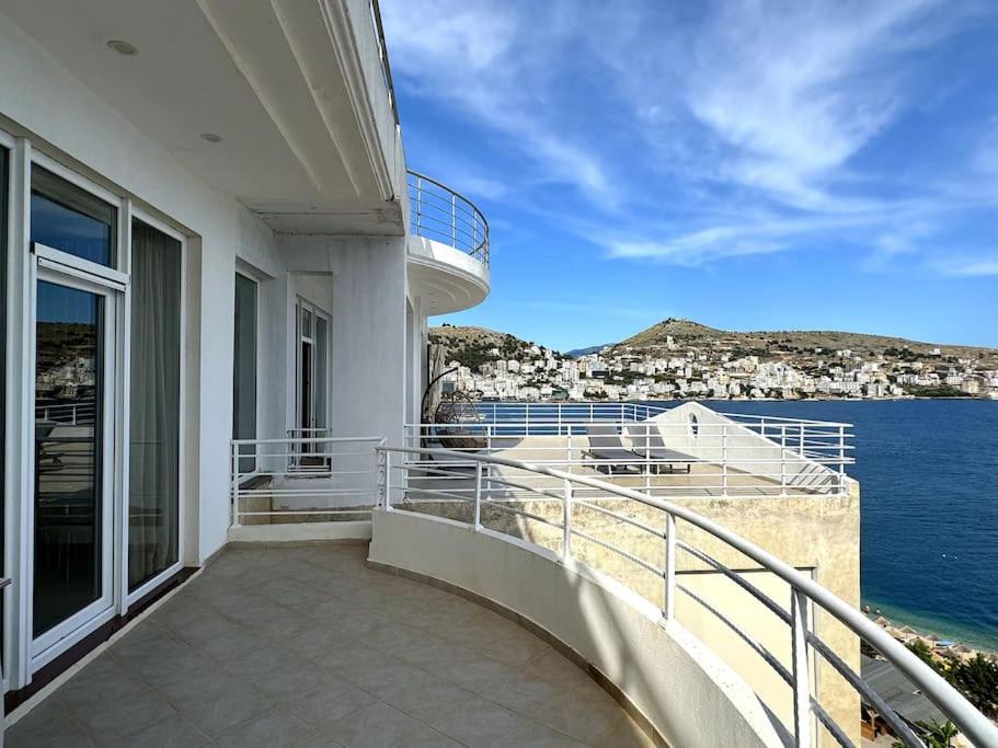 Seafront Oasis Luxury Apartment, with Sae View