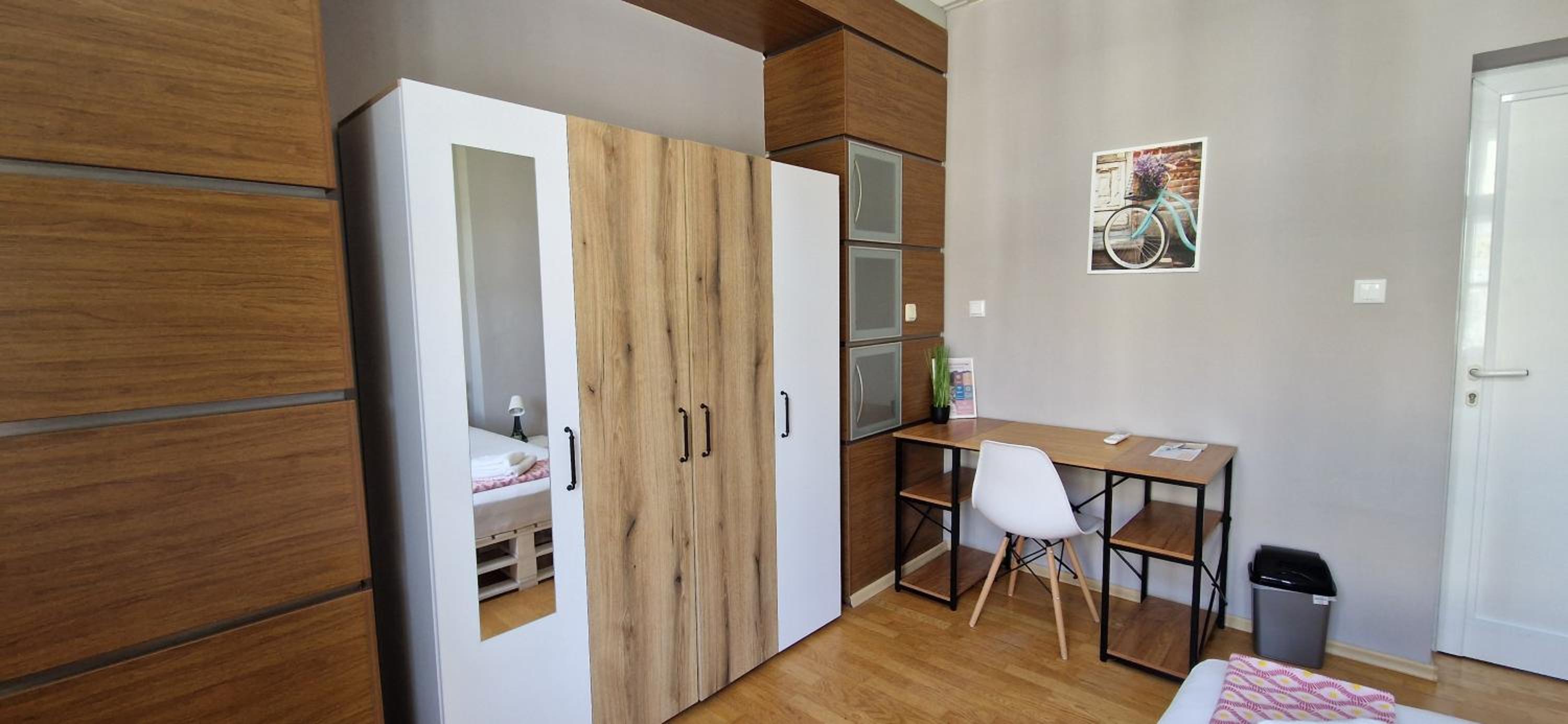 Lambo's Corner Varna - Guest Rooms