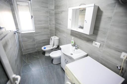 Robert Apartament Center