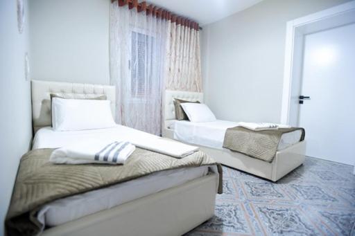 Robert Apartament Center