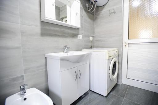 Robert Apartament Center