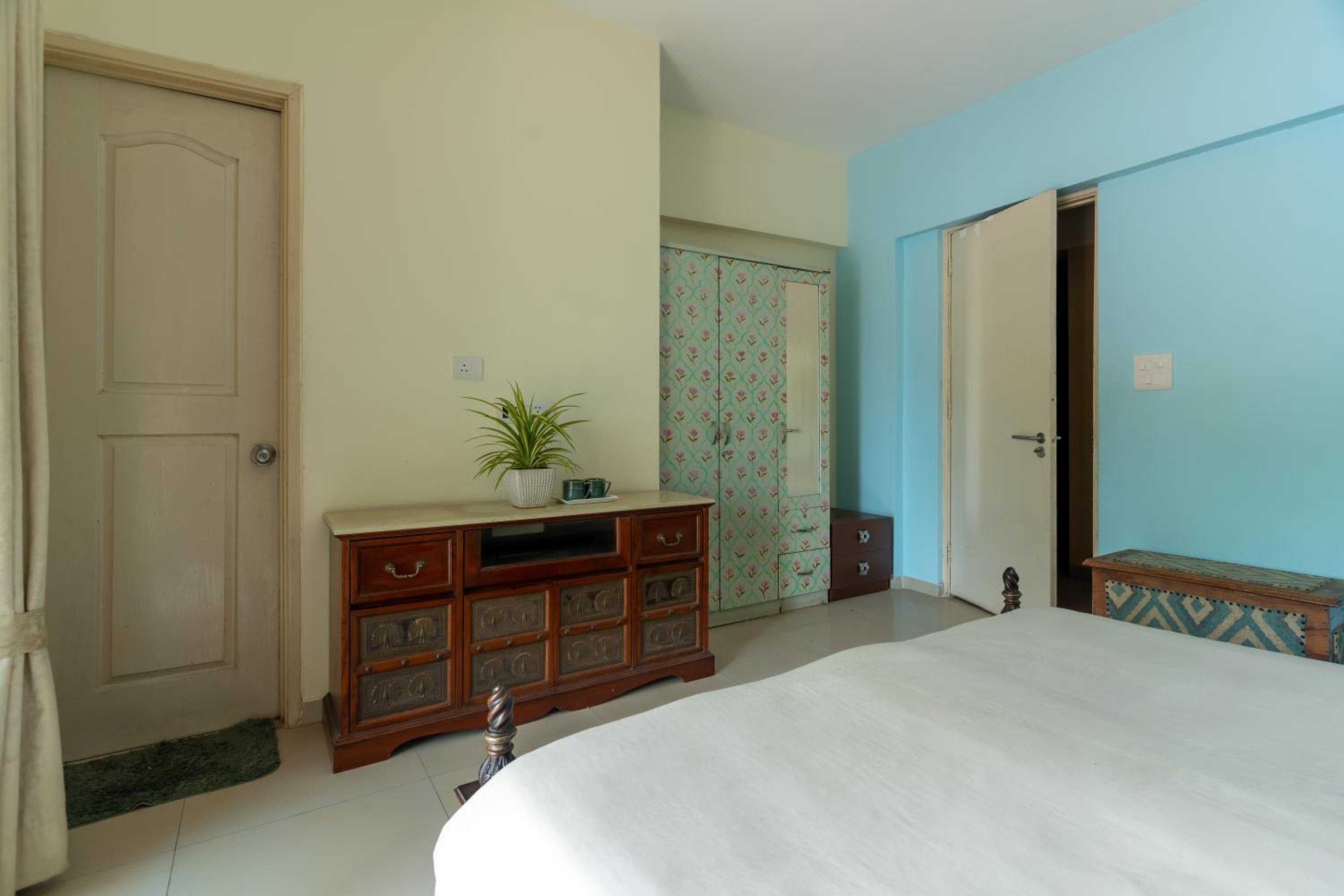 Lavasa Lake Palace view 4