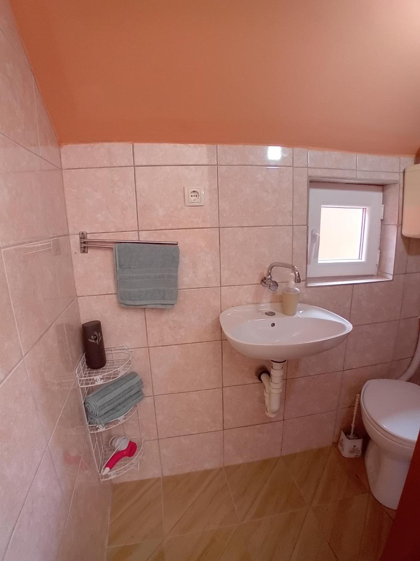 Red apartman 2