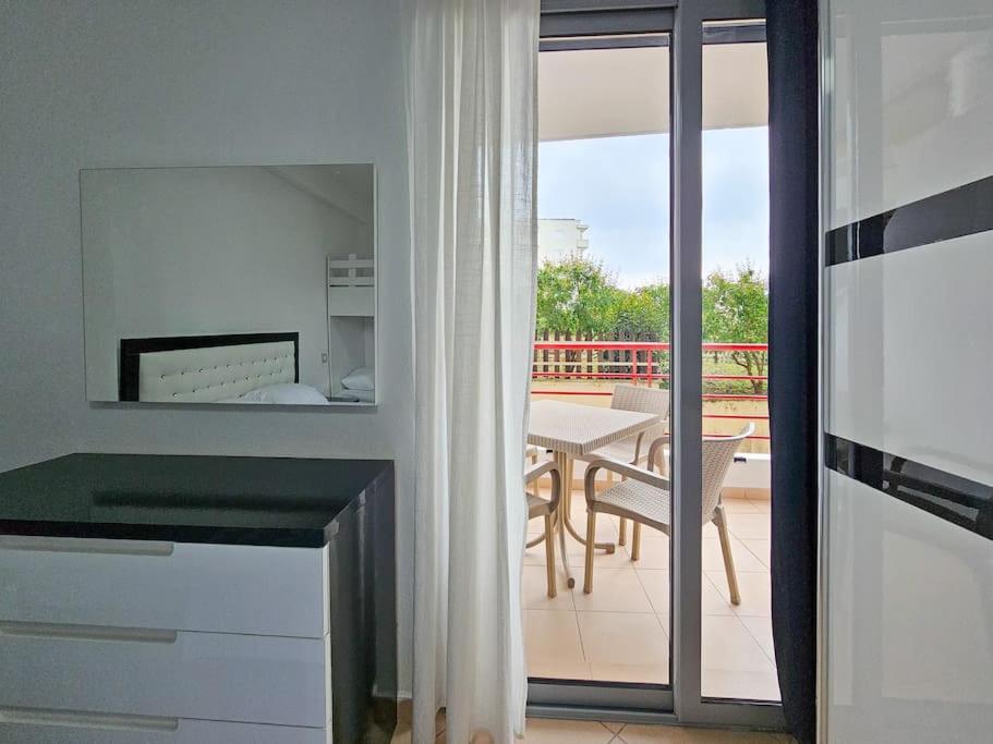 Lovely Beach Apartment in Durres