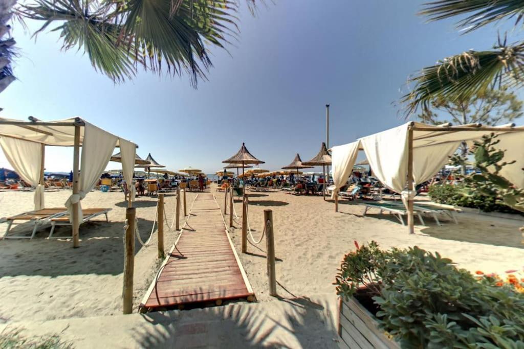 Lovely Beach Apartment in Durres