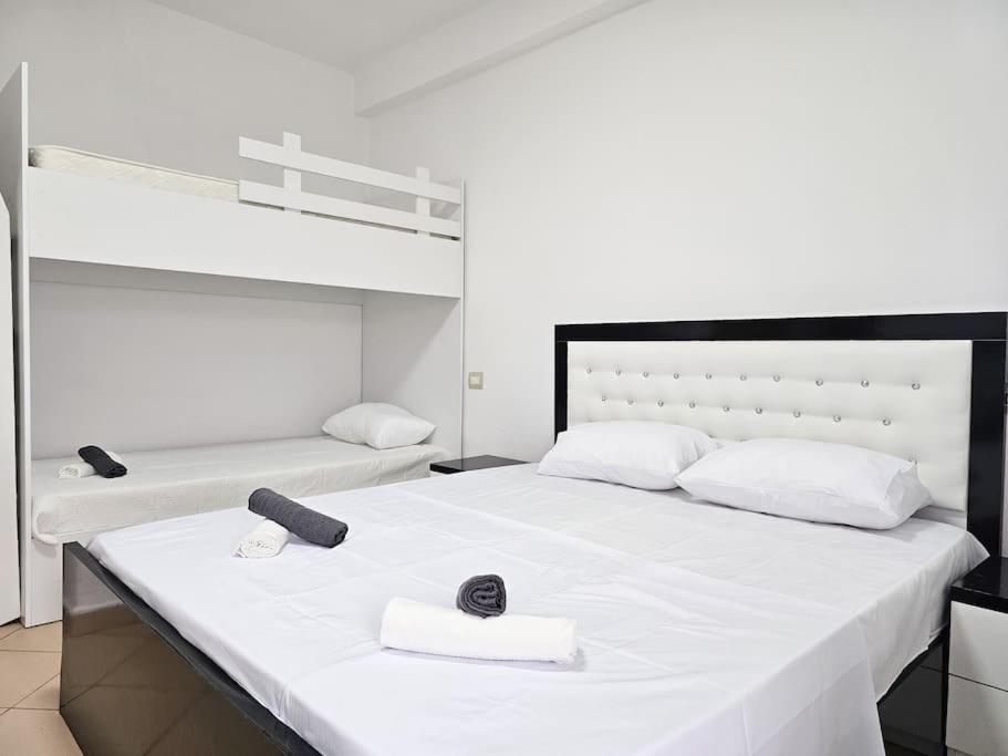 Lovely Beach Apartment in Durres