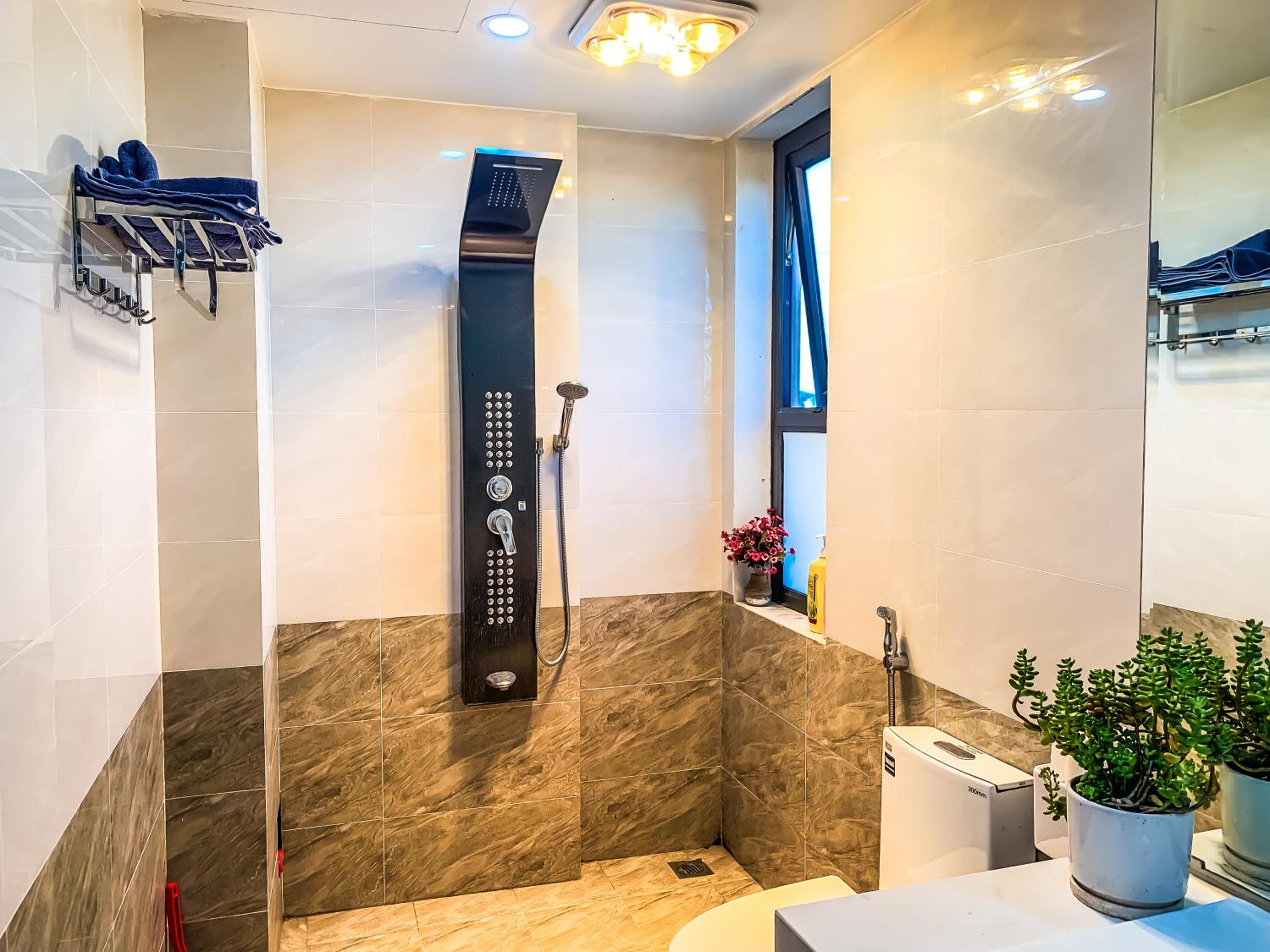 Green Line Long Bien - Serviced Apartment - Ngoc Thuy - Hanoi