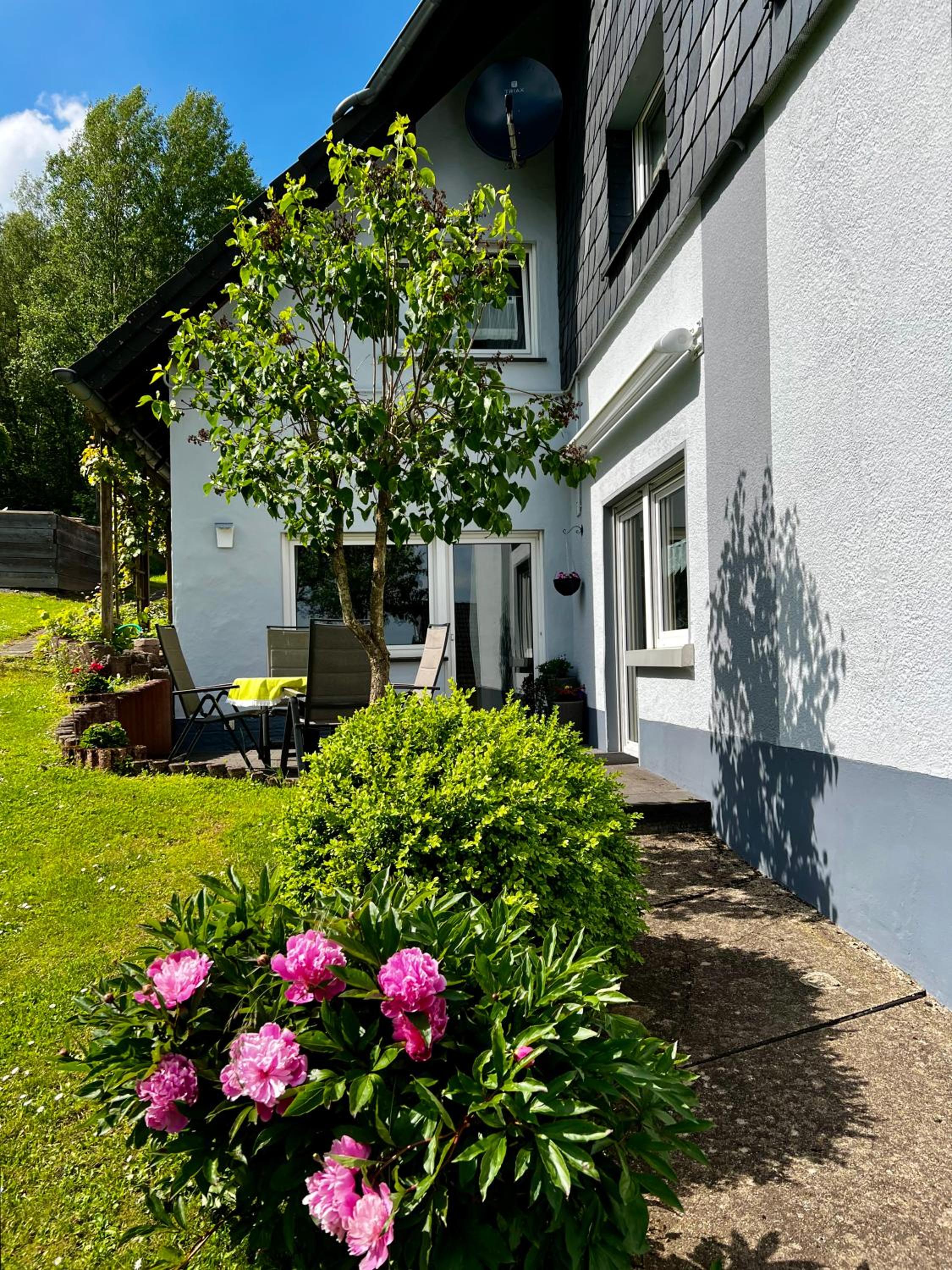 Deine-Eifel-Ferienwohnung view 4