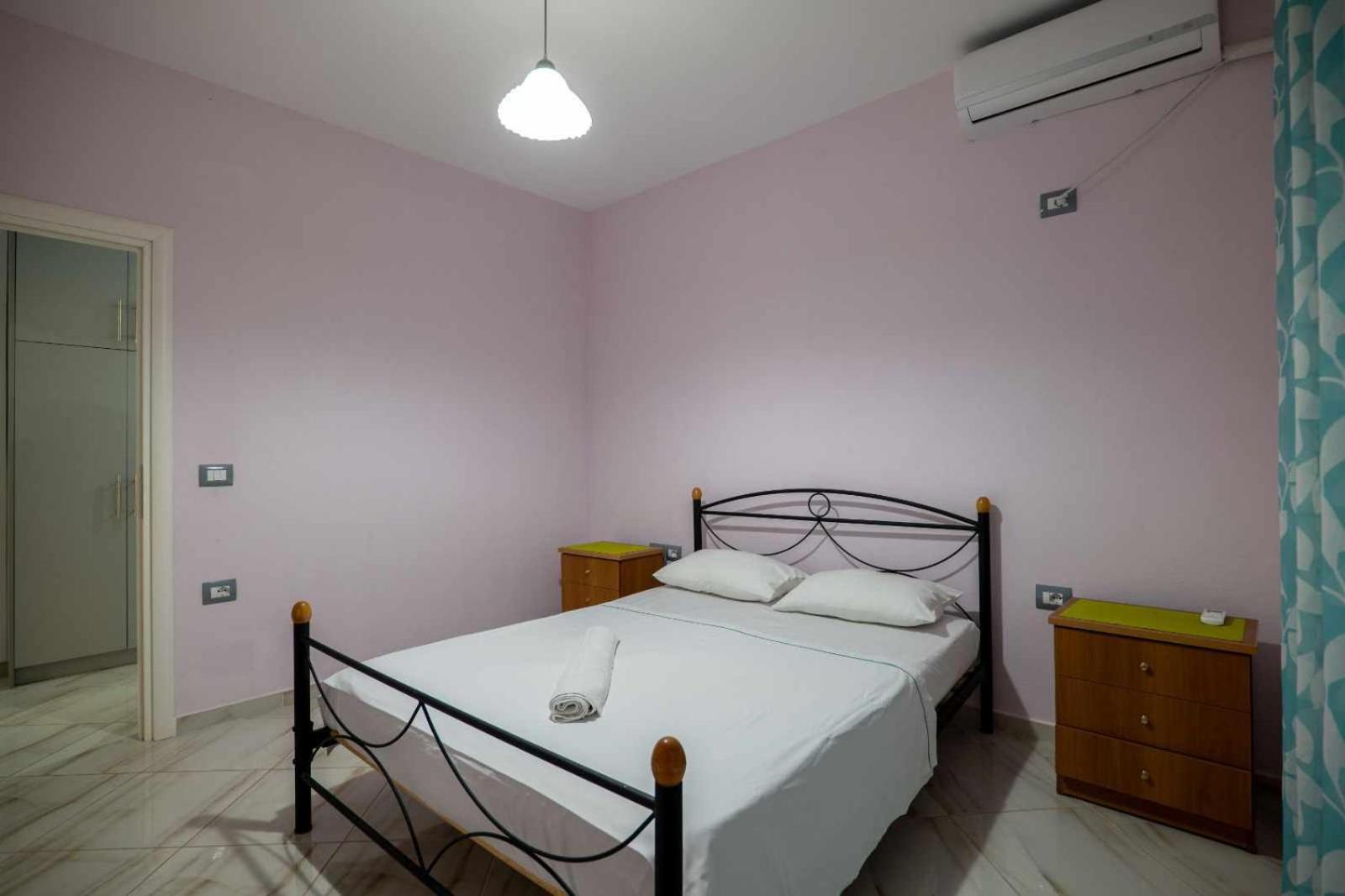 Genti apartment sarandë