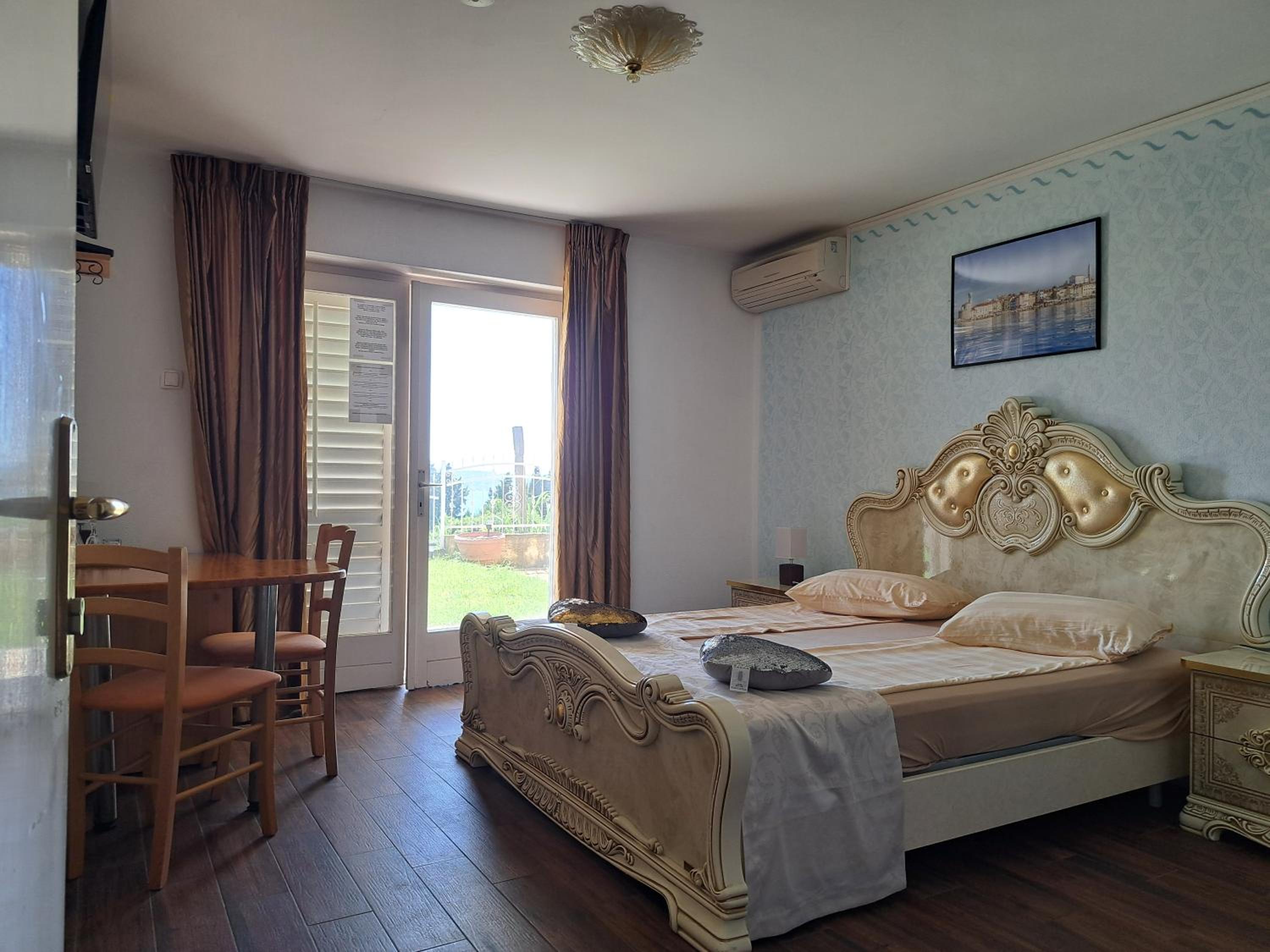 Guest House Vila Luka view 3
