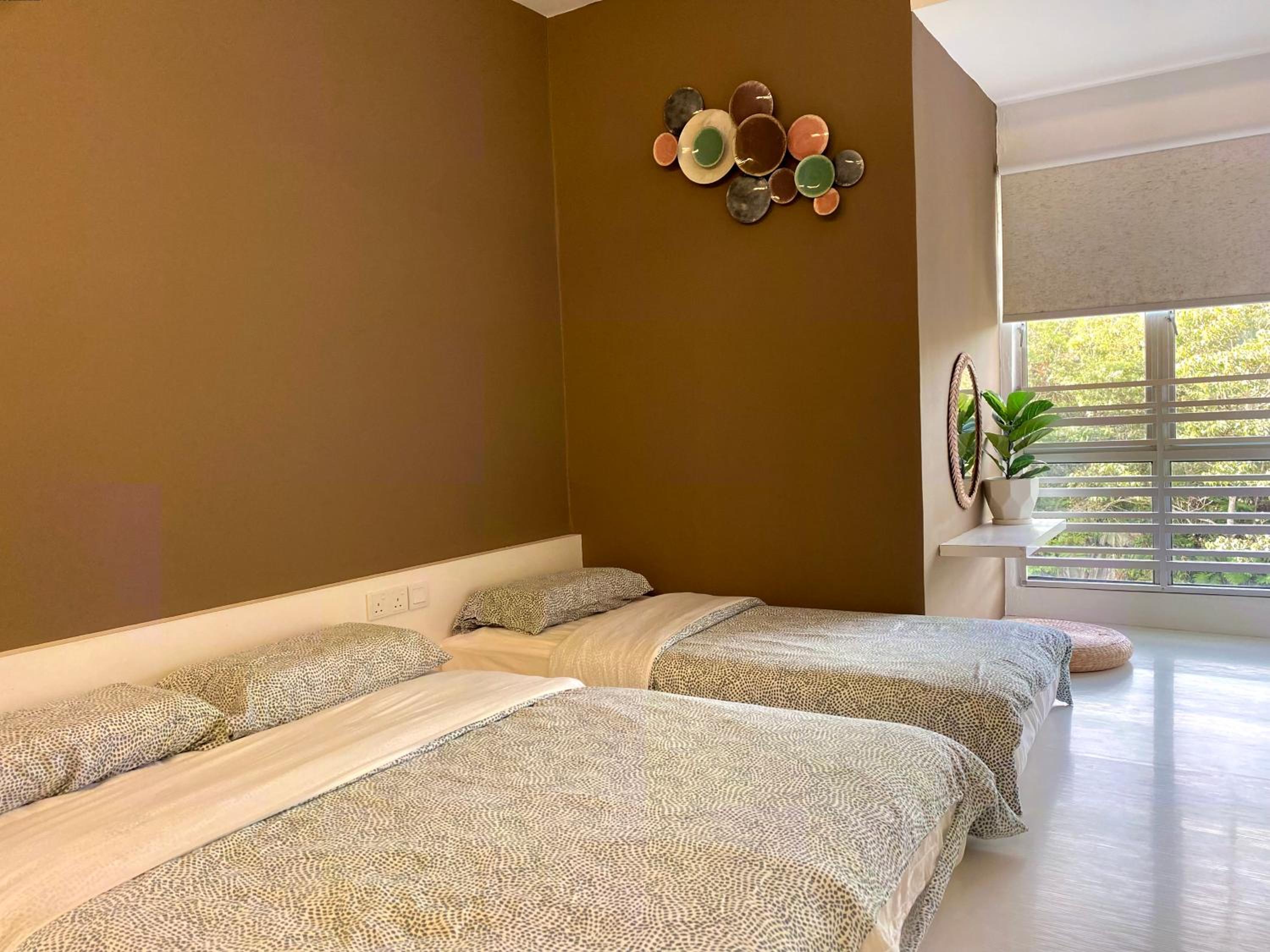 Emerald Avenue Cozy 3R3B Apartment 822