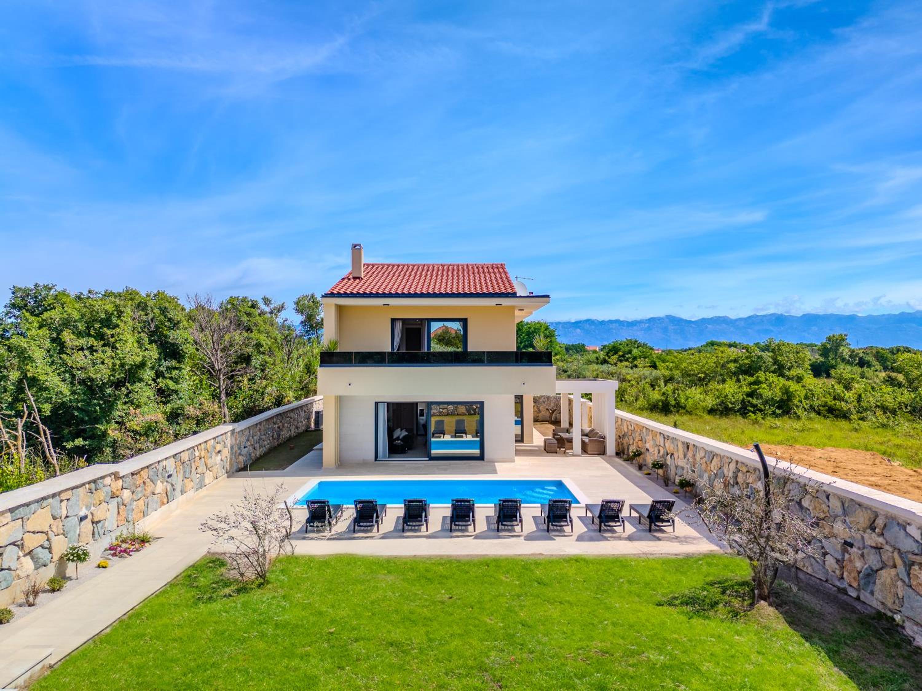 New Luxury Villa with private pool - by TA Leut Agency view 2