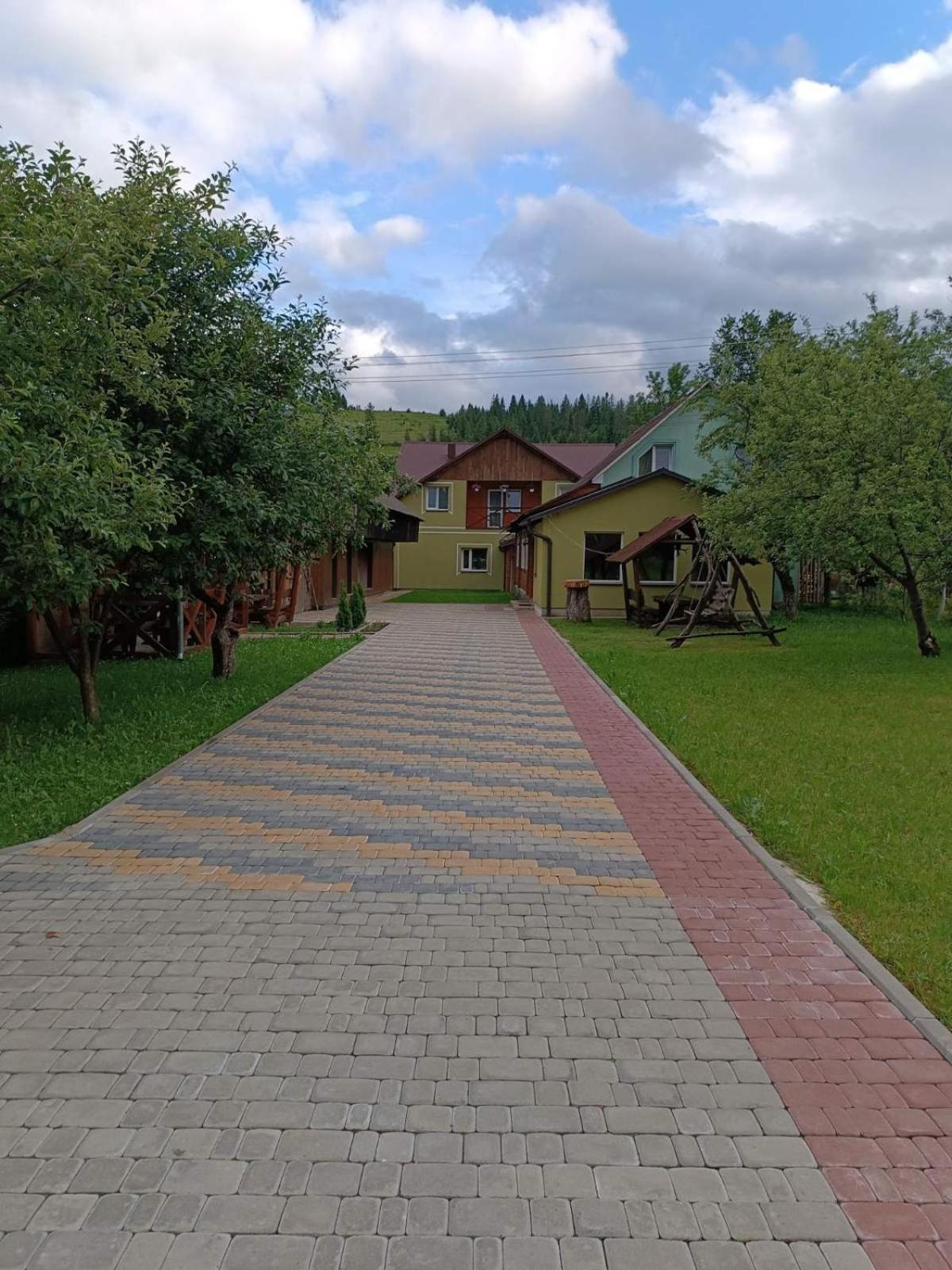 Rukavichka view 2