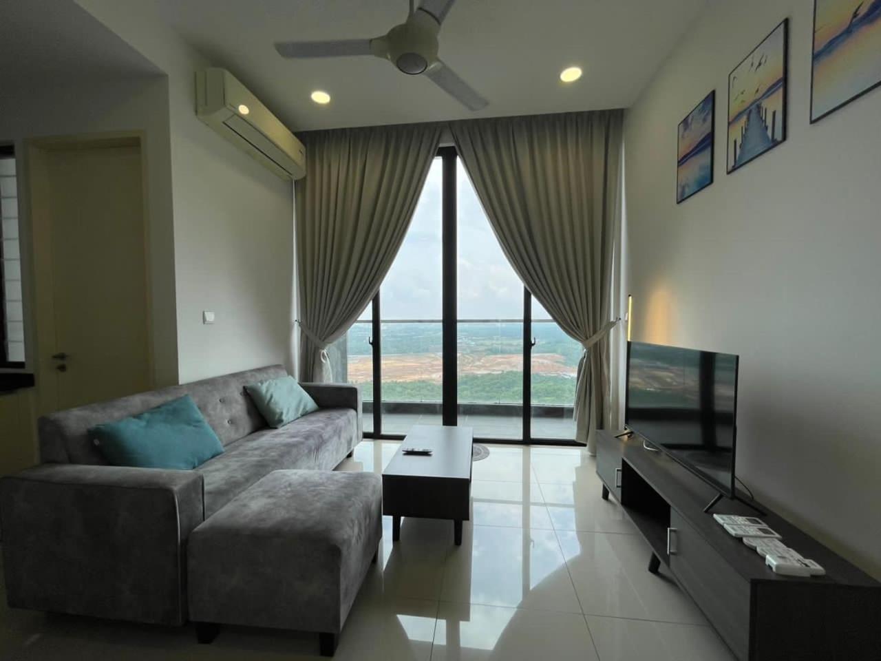 Medini Legoland D'Pristine by MinnensHome 2 Bedrooms